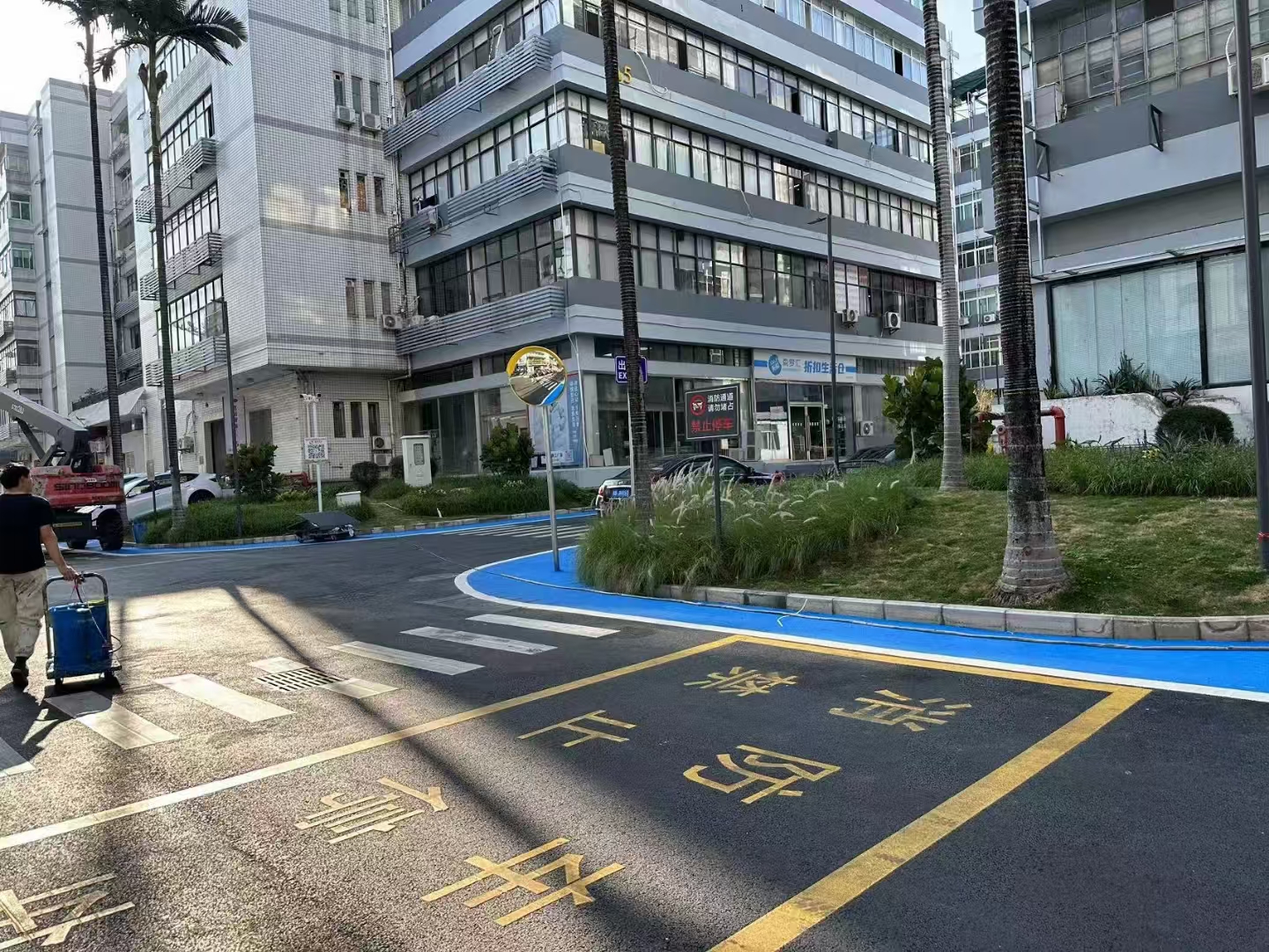 Anti slip road surface mma