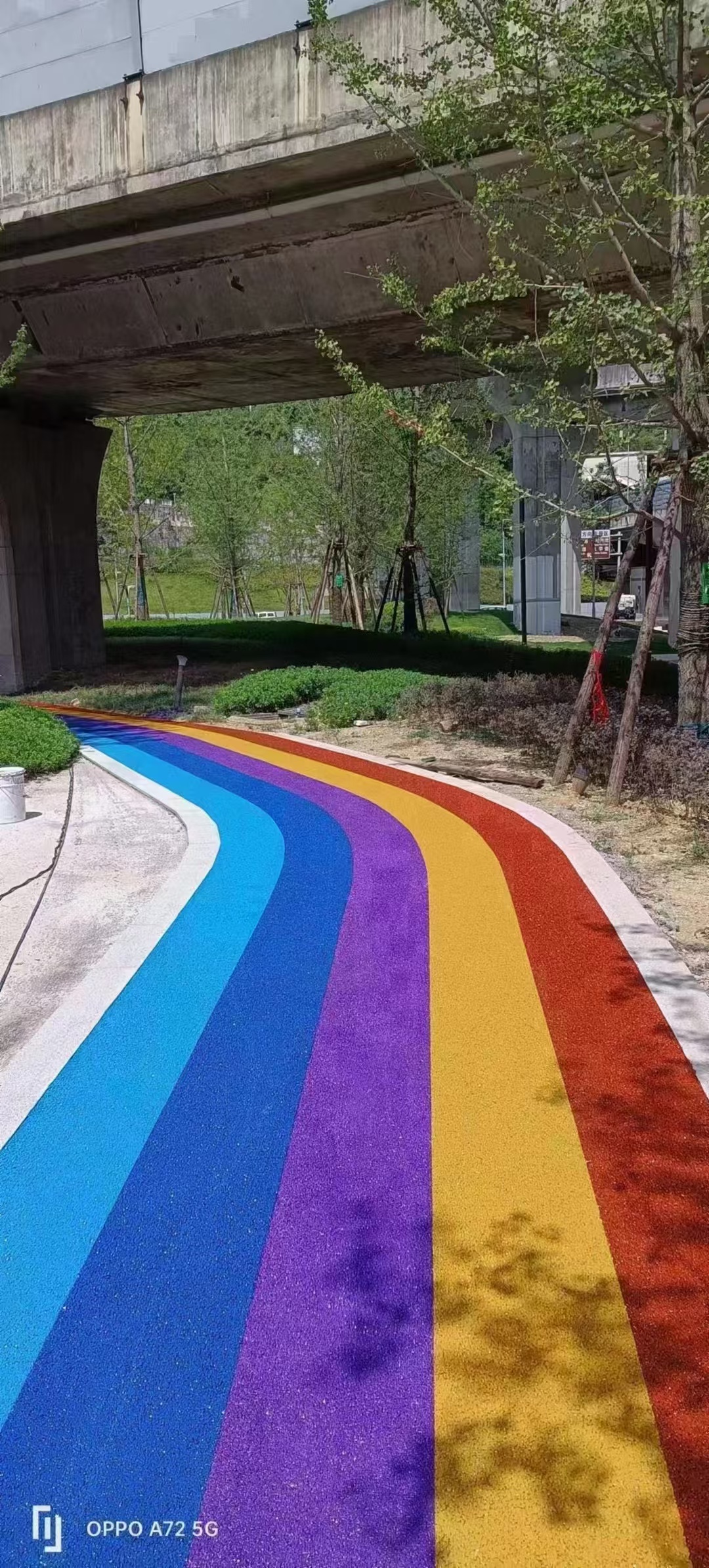 Colored asphalt pavement repainting